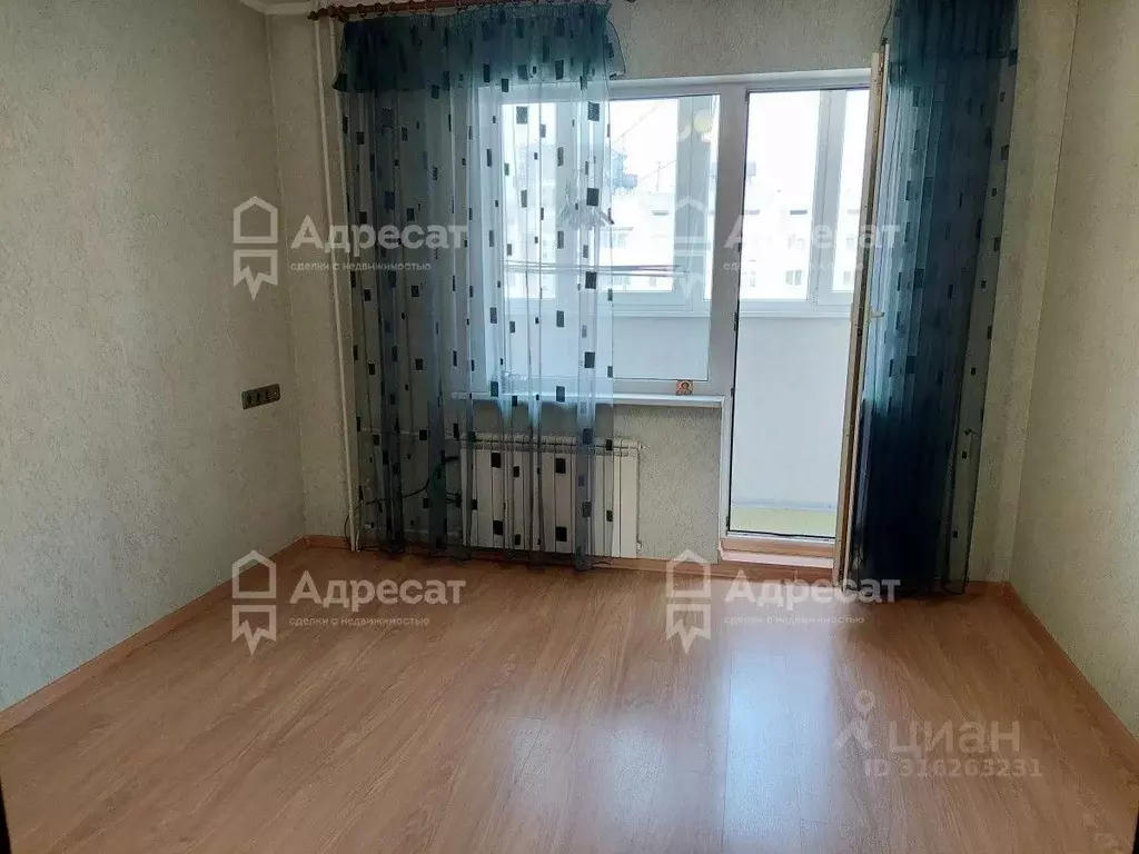 3-к кв. Волгоградская область, Волгоград ул. Богданова, 1/2 (65.7 м) - Фото 0