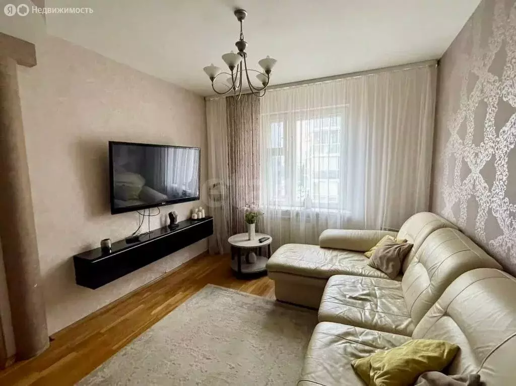 3-комнатная квартира: Нижний Новгород, улица Тимирязева, 13 (68 м) - Фото 1