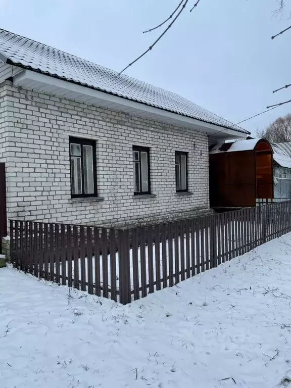 Дом в Брянская область, Брянск Радица-Крыловка пгт, Пролетарская ул. ... - Фото 0