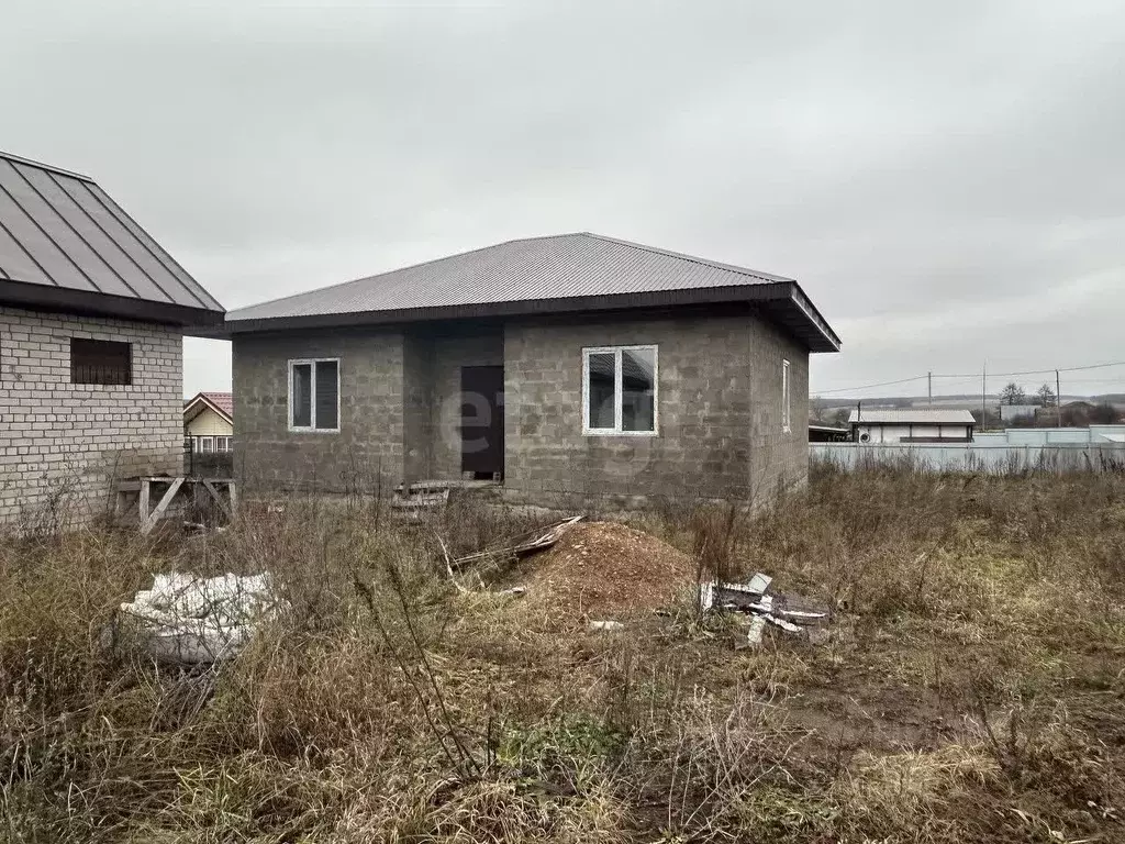 Дом в Башкортостан, Иглинский район, Акбердинский сельсовет, с. ... - Фото 2