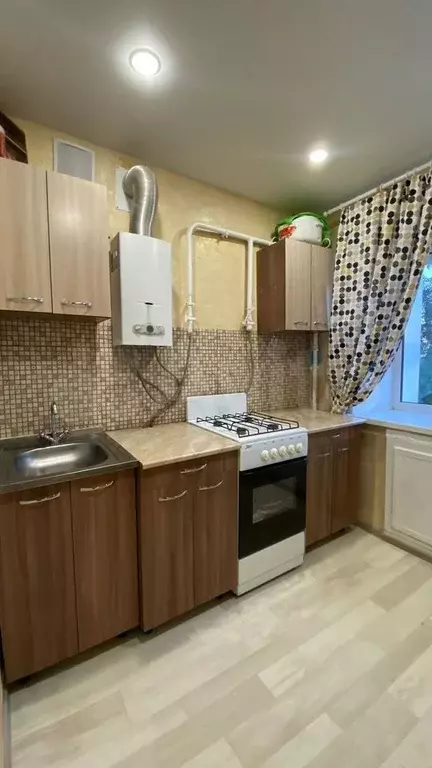 2-к. квартира, 42 м, 5/5 эт. - Фото 0