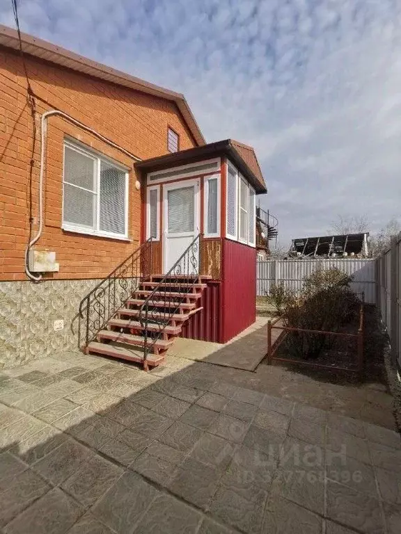 Дом в Астраханская область, Икрянинский район, Ильинка рп Мостовая ... - Фото 1