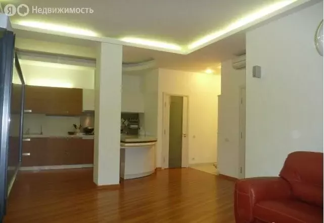 3-комнатная квартира: Анапа, улица Самбурова, 158 (74 м) - Фото 1