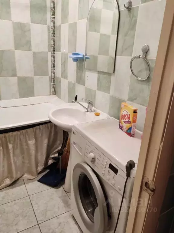 Комната Омская область, Омск Привокзальный мкр, ул. Карбышева, 38 ... - Фото 2