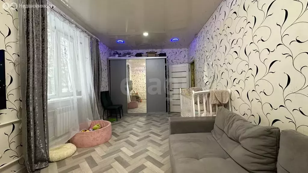 3-комнатная квартира: Ирбит, Стахановская улица, 3 (67 м) - Фото 2