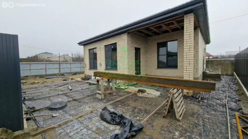 Дом в Крымск, Советская улица (140 м) - Фото 2