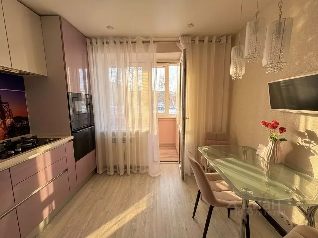 3-к кв. Московская область, Серпухов ул. Захаркина, 7в (67.9 м) - Фото 1