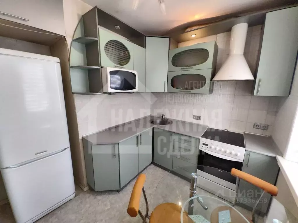 2-к кв. Алтайский край, Рубцовск Краснознаменская ул., 98 (44.0 м) - Фото 0