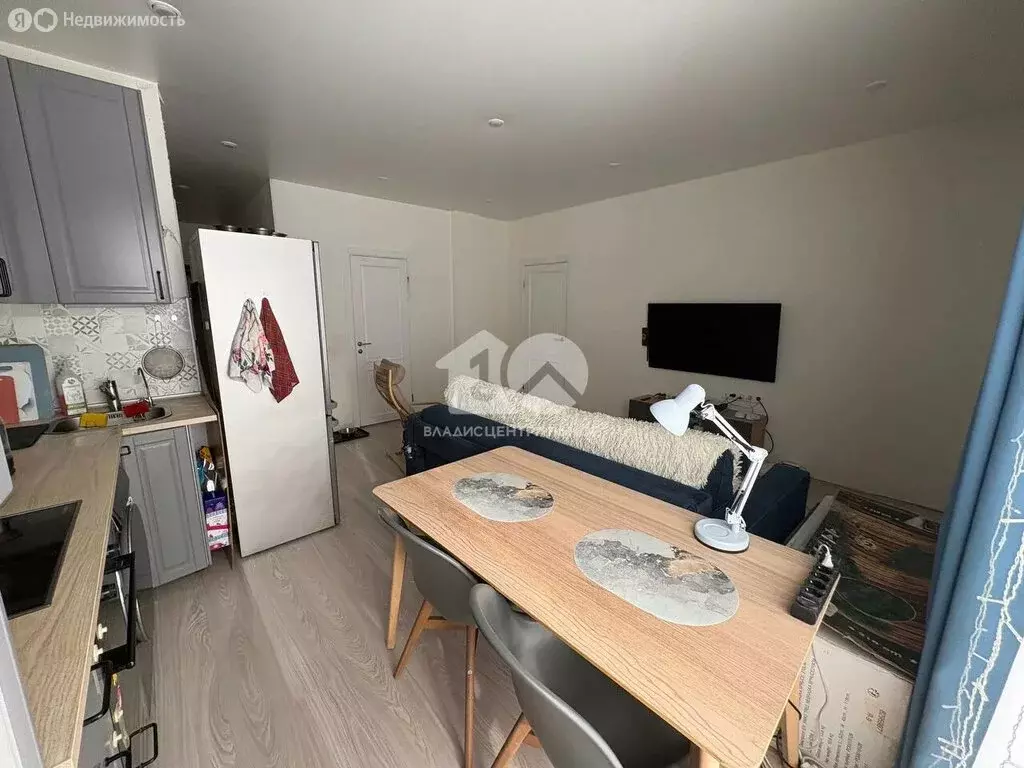 2-комнатная квартира: посёлок Октябрьский, улица Французский Квартал, ... - Фото 2