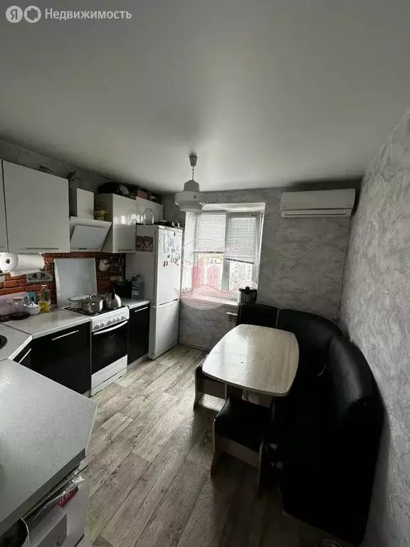 2-комнатная квартира: Саки, Советская улица, 6 (49.8 м) - Фото 0