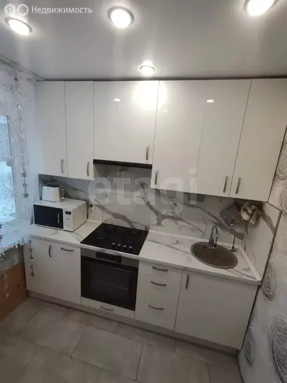 3-комнатная квартира: Кстово, 3-й микрорайон, 18 (49.5 м) - Фото 2