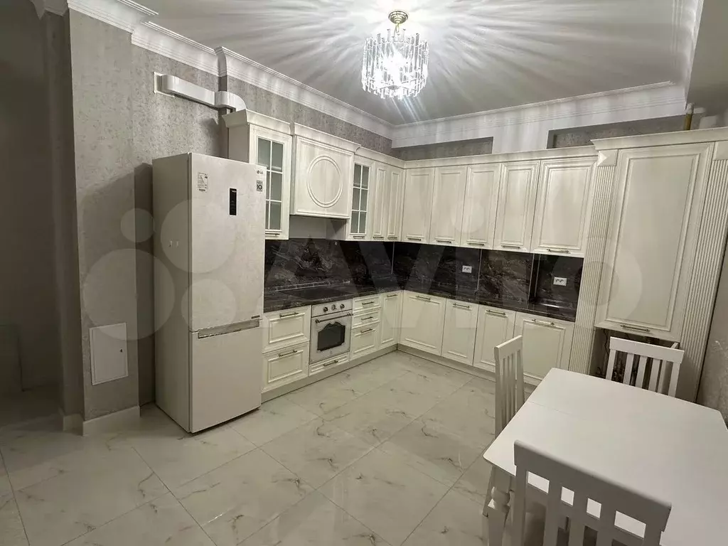 3-к. квартира, 100 м, 7/10 эт. - Фото 0