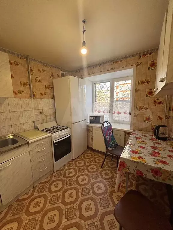 1-к. квартира, 32 м, 2/5 эт. - Фото 1