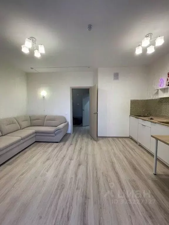 Студия Пермский край, Пермь ул. Революции, 48В (36.0 м) - Фото 1