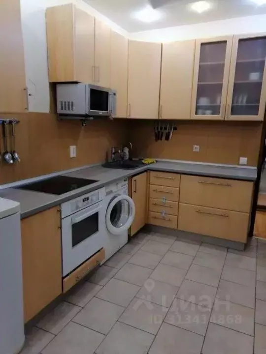 2-к кв. Тюменская область, Тюмень Пролетарская ул., 111 (61.0 м) - Фото 0