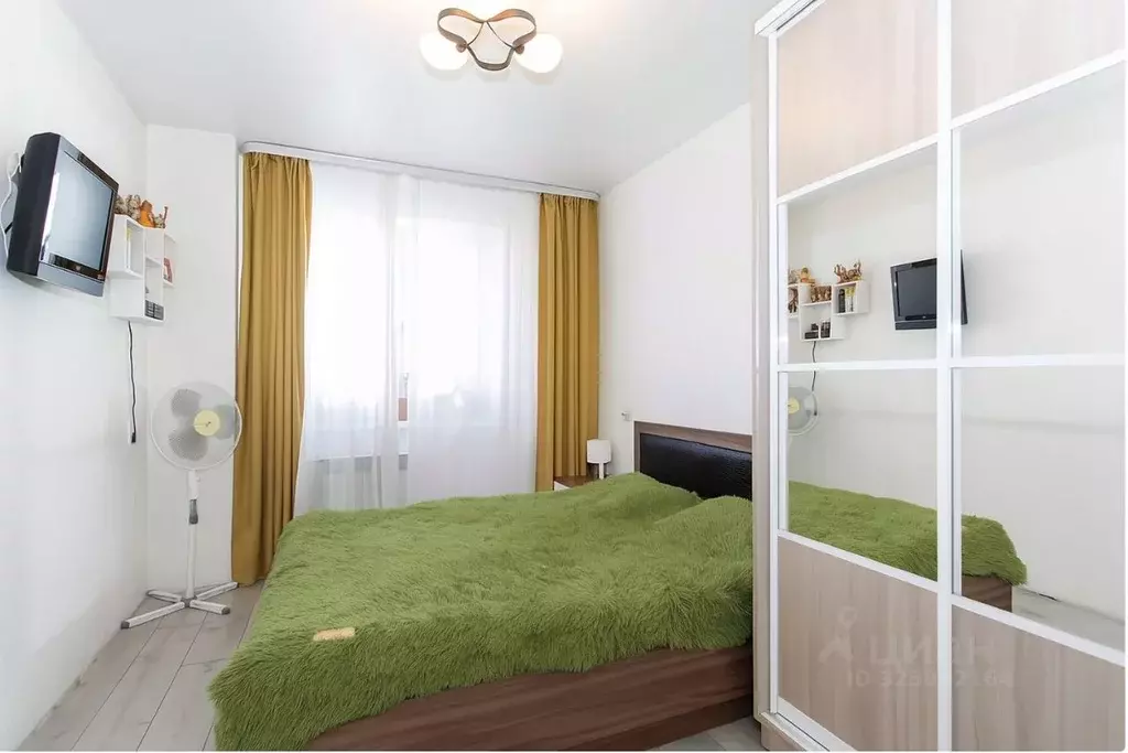 3-к кв. Новосибирская область, Новосибирск ул. Виктора Шевелева, 24 ... - Фото 0