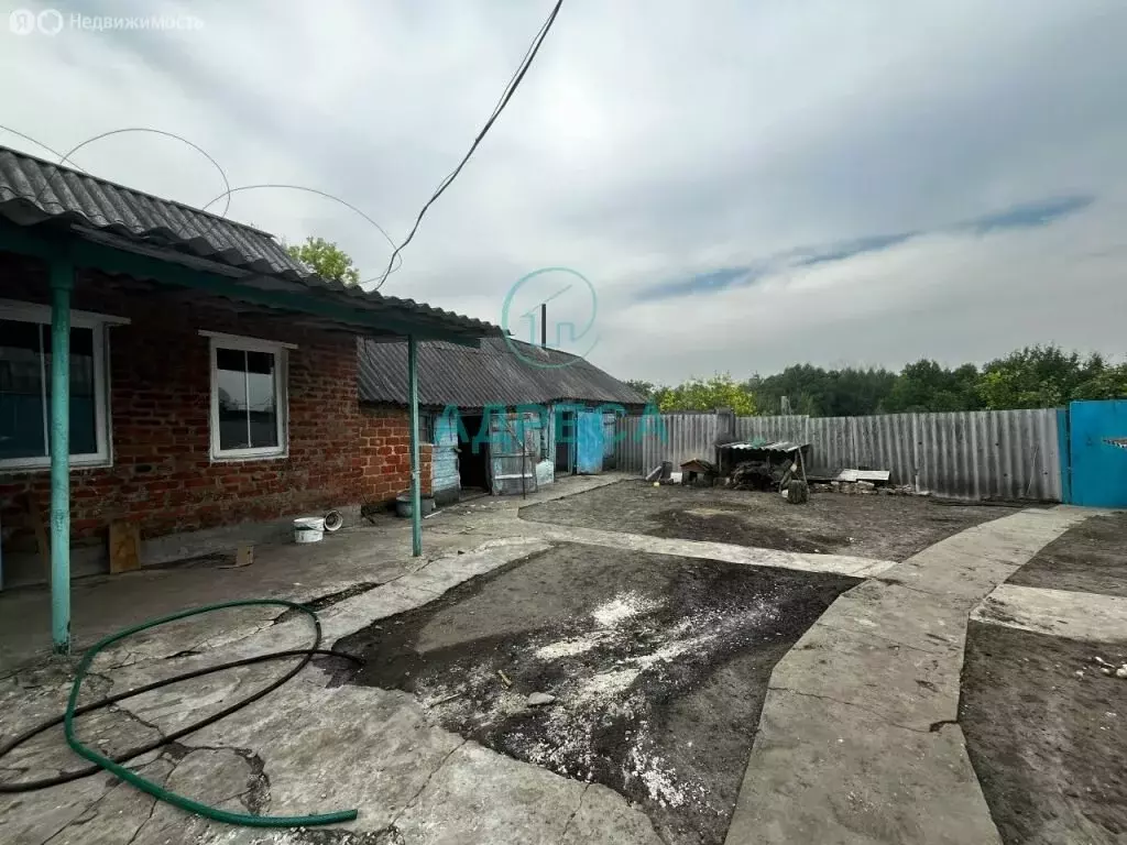 Дом в село Великомихайловка, Красноармейская улица (50 м) - Фото 2