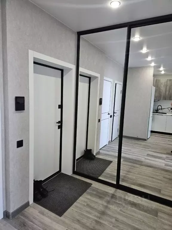 2-к кв. Омская область, Омск Кемеровская ул., 8А (45.0 м) - Фото 2