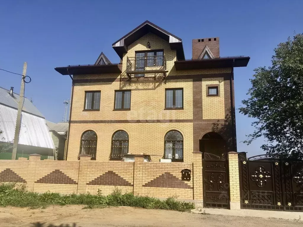 Дом в Коми, Сыктывкар ул. Громова, 8 (320 м) - Фото 0