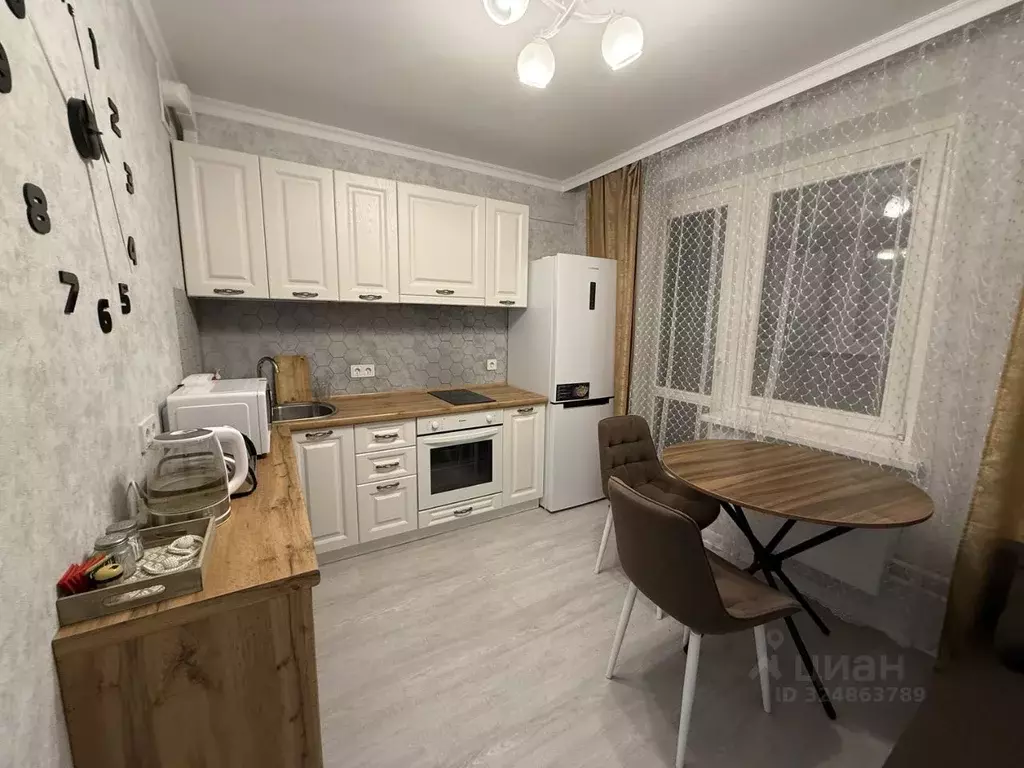 1-к кв. Тюменская область, Тюмень ул. Валентины Трофимовой, 11 (37.3 ... - Фото 1