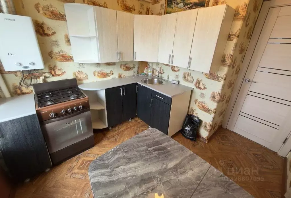 1-к кв. Брянская область, Брянск ул. Ромашина, 17 (32.0 м) - Фото 2