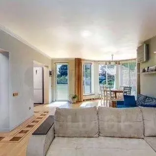 Коттедж в Калининградская область, Гурьевск ул. Павла Кожина (180 м) - Фото 1