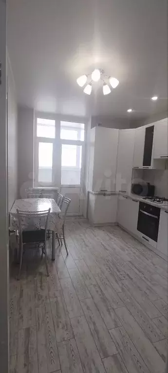 2-к. квартира, 60 м, 9/18 эт. - Фото 1