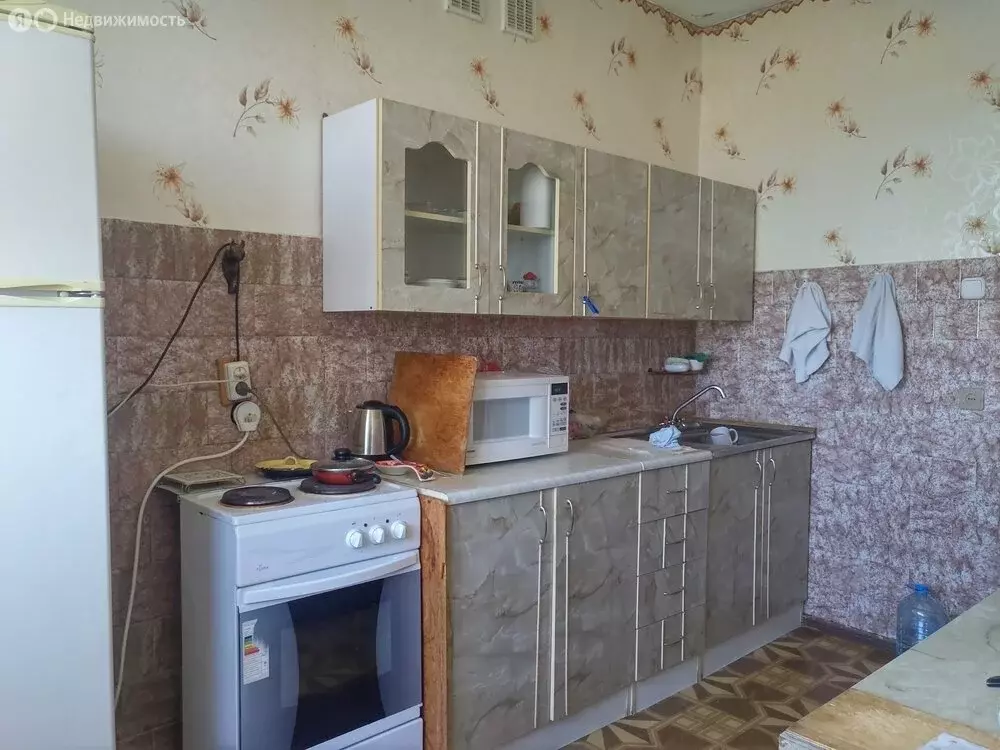 3-комнатная квартира: село Витязево, Авиационная улица, 5 (66 м) - Фото 2