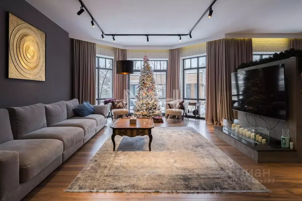 Коттедж в Москва Ваутутинки клп,  (700 м) - Фото 1