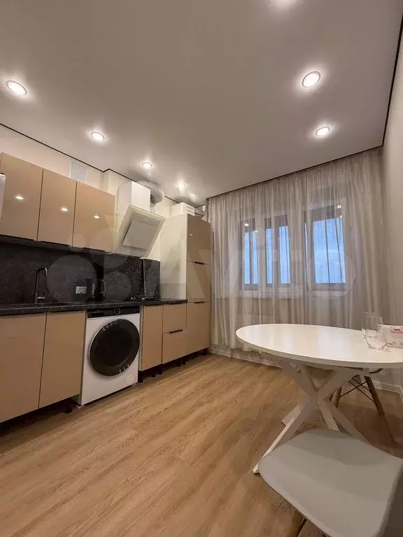 1-к. квартира, 35 м, 3/9 эт. - Фото 1