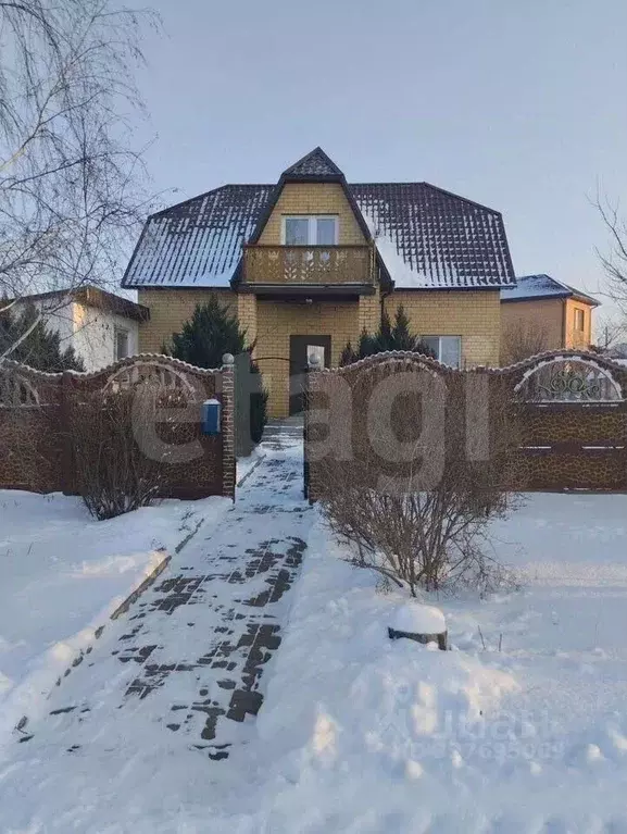 Дом в Белгородская область, Корочанский район, Мелиховское с/пос, с. ... - Фото 1