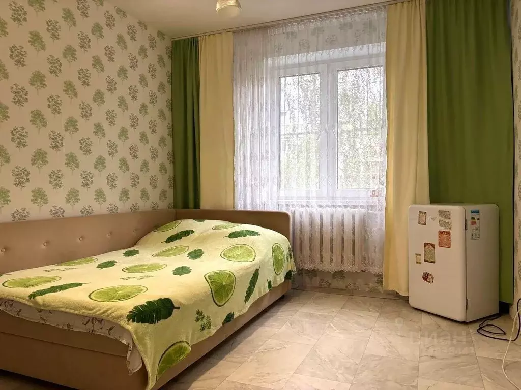 2-к кв. Московская область, Можайск Школьная ул., 7 (47.7 м) - Фото 0