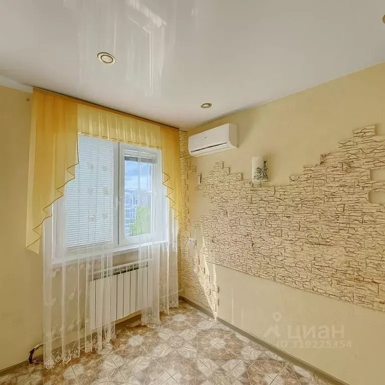 3-к кв. Волгоградская область, Волгоград ул. Репина, 5 (69.2 м) - Фото 0