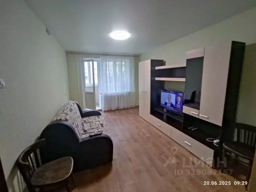 2-к кв. Владимирская область, Владимир Юбилейная ул., 32 (50.0 м) - Фото 0