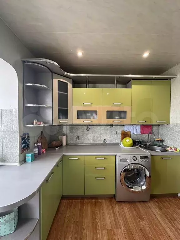 2-к. квартира, 55 м, 5/5 эт. - Фото 0