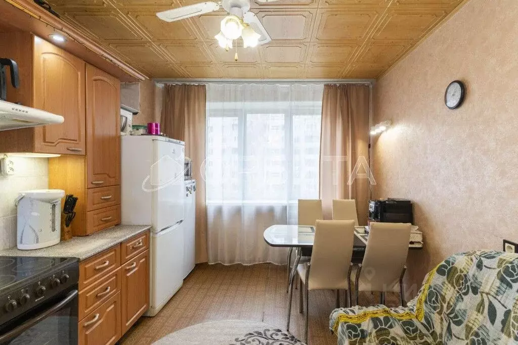 2-к кв. Тюменская область, Тюмень Народная ул., 4 (58.7 м) - Фото 1