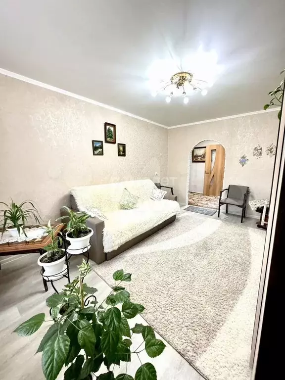 3-к. квартира, 60 м, 1/3 эт. - Фото 0