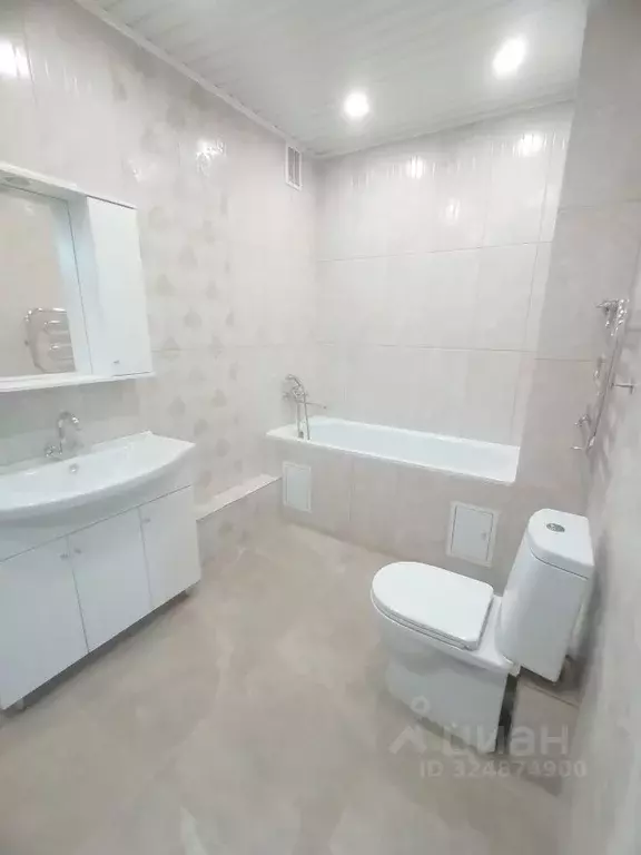 2-к кв. Липецкая область, Липецк ул. Артемова, 2к3 (69.6 м) - Фото 1