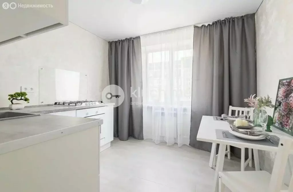 2-комнатная квартира: Казань, улица Фатыха Амирхана, 89 (49.7 м) - Фото 1