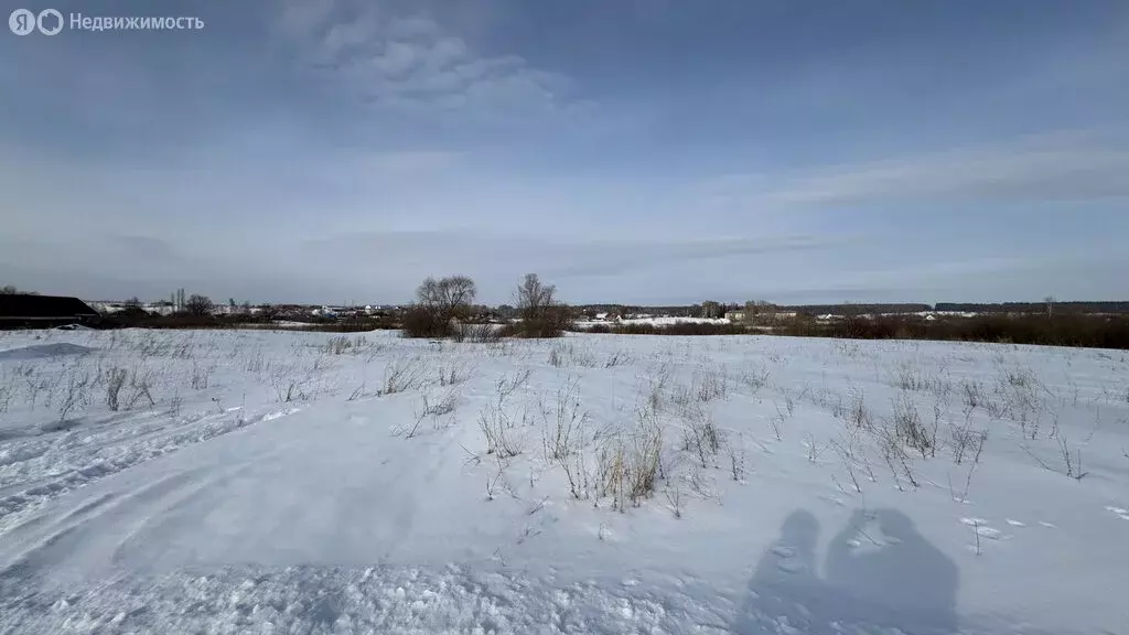 Участок в село Русский Юрмаш, Озёрная улица (30 м) - Фото 0