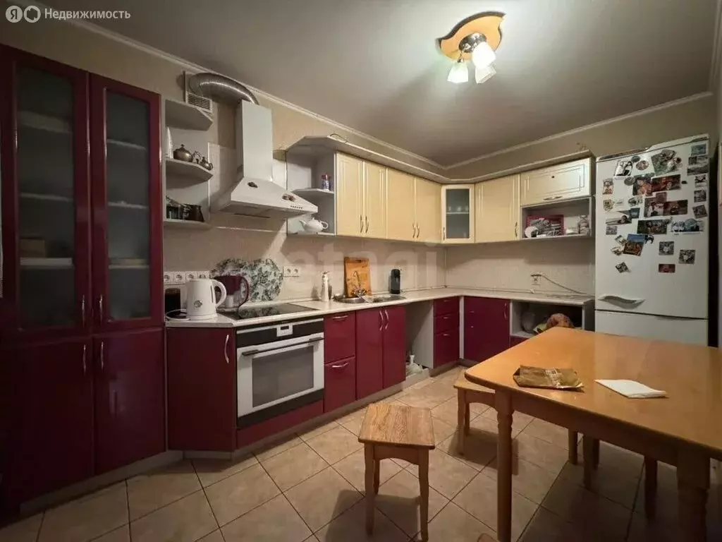 3-комнатная квартира: Воронеж, Южно-Моравская улица, 9 (61.9 м) - Фото 1