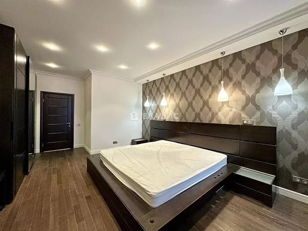 Продается 3-комнатная квартира - Фото 1