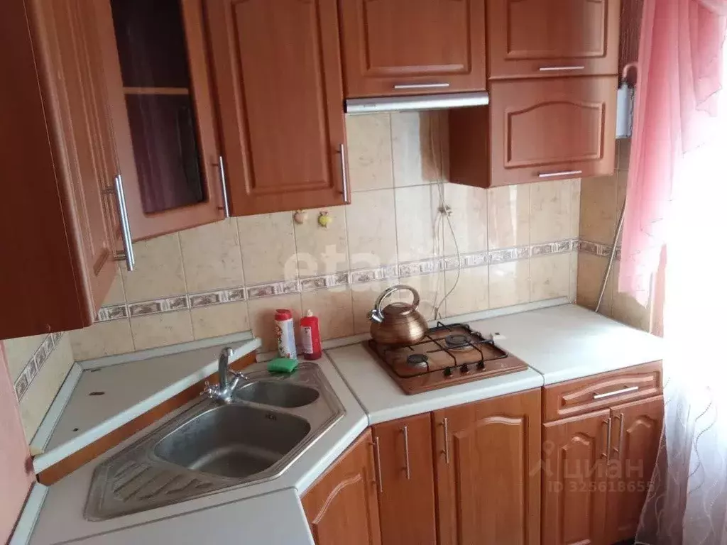 2-к кв. Белгородская область, Алексеевка Республиканская ул., 67 (59.8 ... - Фото 1