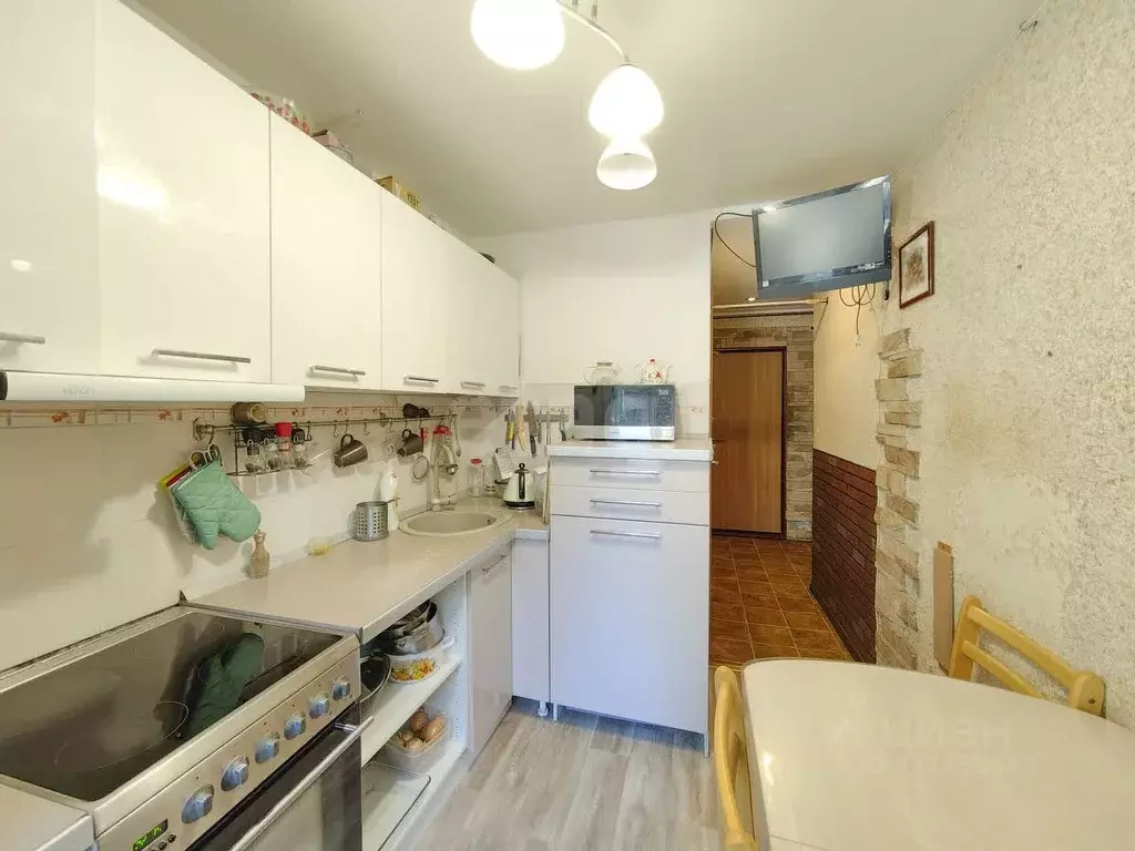 3-к кв. Новосибирская область, Новосибирск Ипподромская ул., 31 (59.7 ... - Фото 1