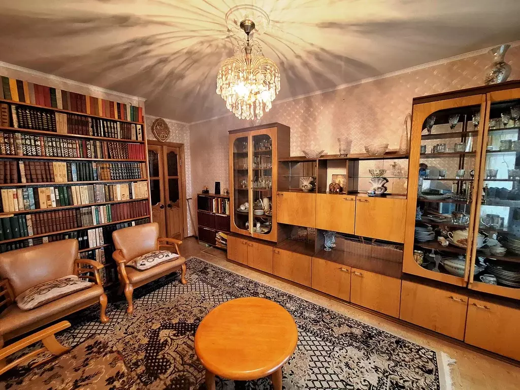 Квартира, 3 комнаты, 50.1 м - Фото 1