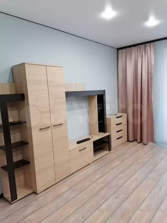1-к. квартира, 41 м, 8/10 эт. - Фото 1