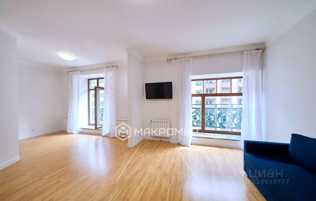 Квартира, 1 комната, 61.4 м - Фото 0