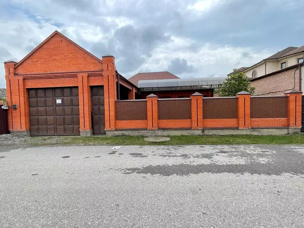 Дом в Чеченская республика, Грозный пос. Имени Жамалайли Элиханова, ... - Фото 1