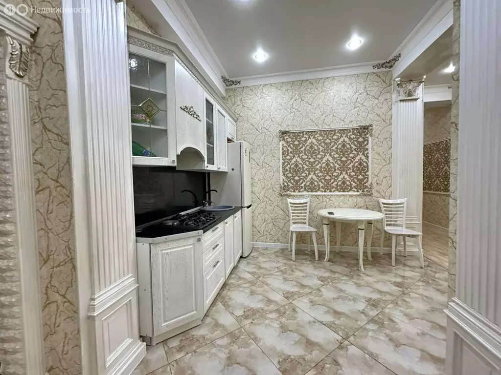 2-комнатная квартира: Махачкала, улица Эльзы Ибрагимовой, 31 (70 м) - Фото 2