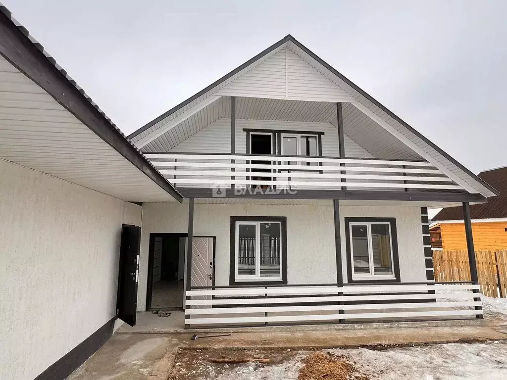 Дом в Иркутская область, Иркутский муниципальный округ, д. Карлук ул. ... - Фото 1